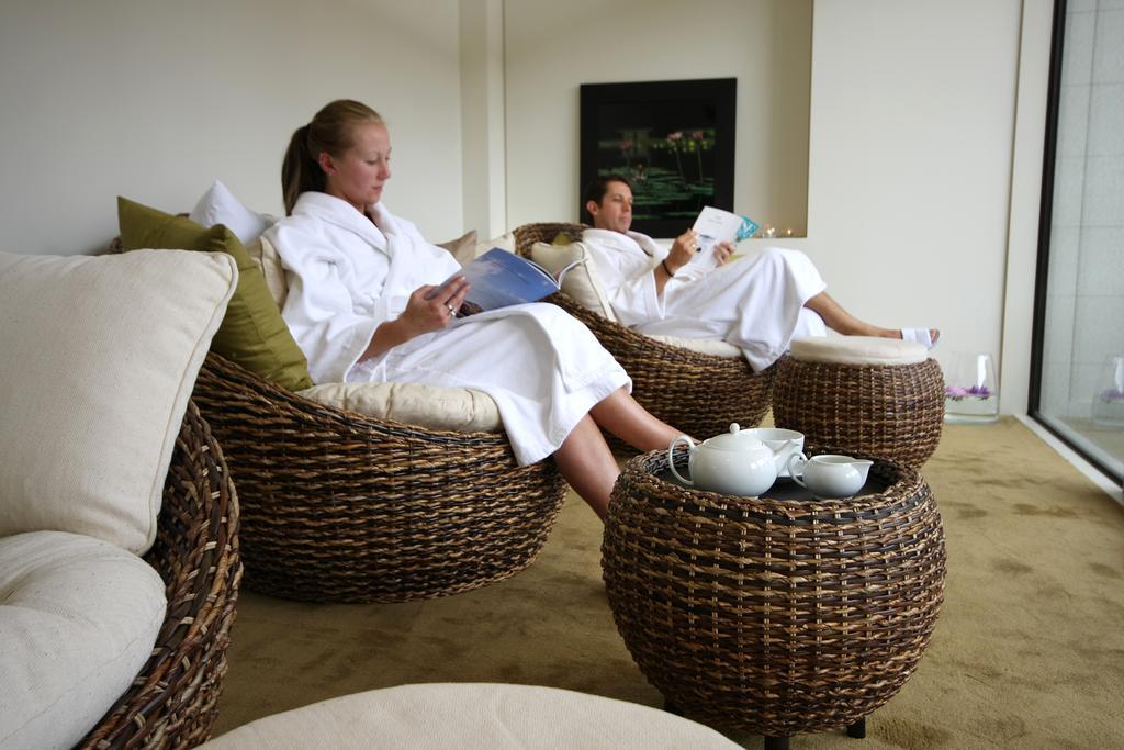 セレクト ブレーマール ロッジ&スパ ハンマー・スプリングス エクステリア 写真 The spa at the InterContinental Sanctuary Cove Resort