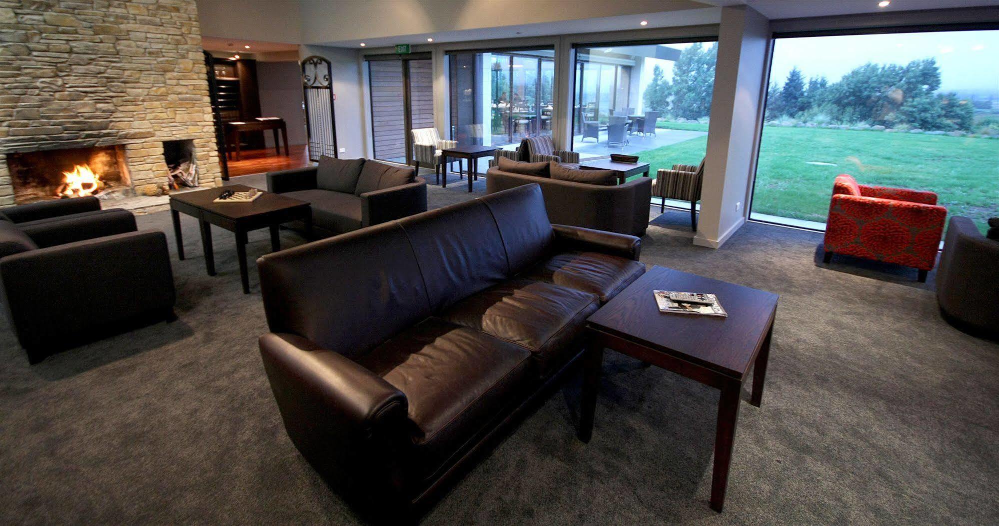 セレクト ブレーマール ロッジ&スパ ハンマー・スプリングス エクステリア 写真 Clubhouse interior